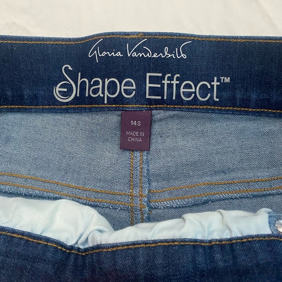 NWT Women's Gloria Vanderbilt Flare Jeans  Size 14 Short - Picture 4 of 7